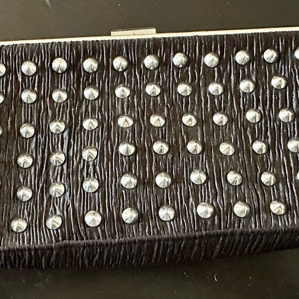 Jessica McClintock Black and Silver Clutch with Elegant Design